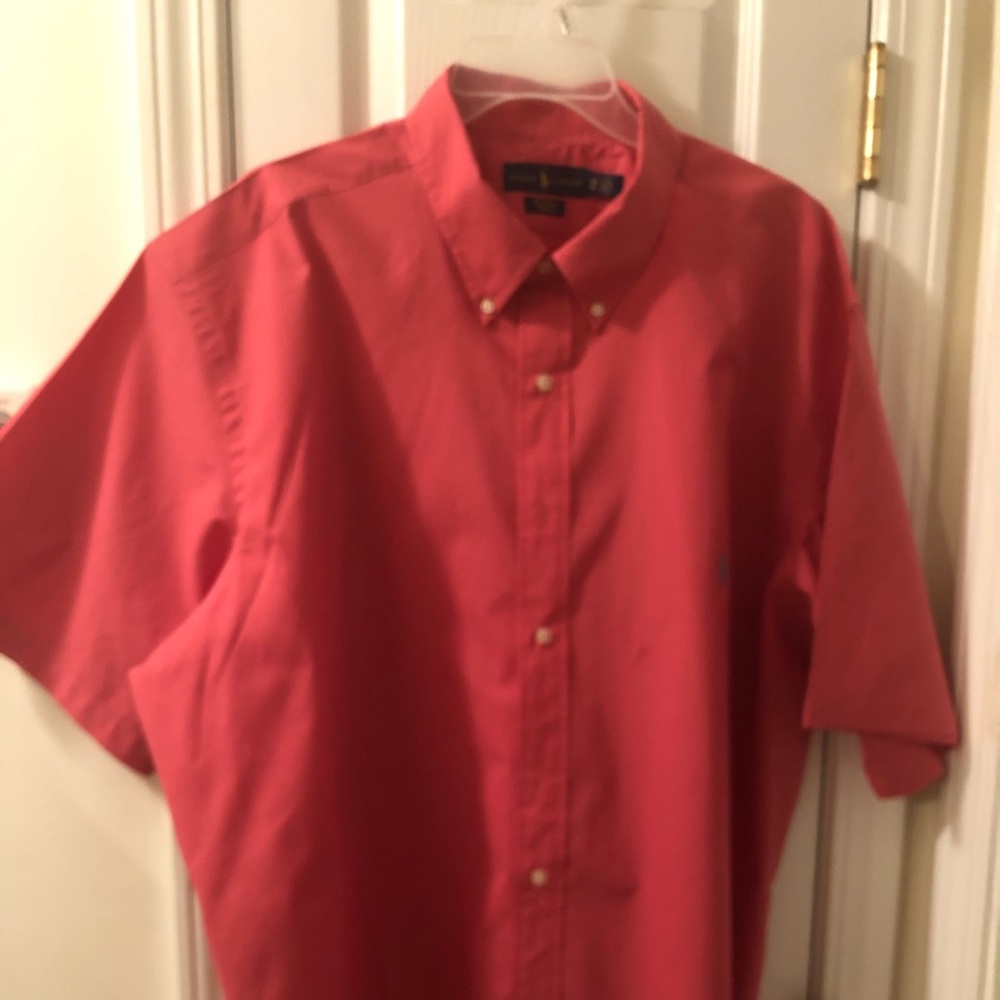 Short sleeve button down